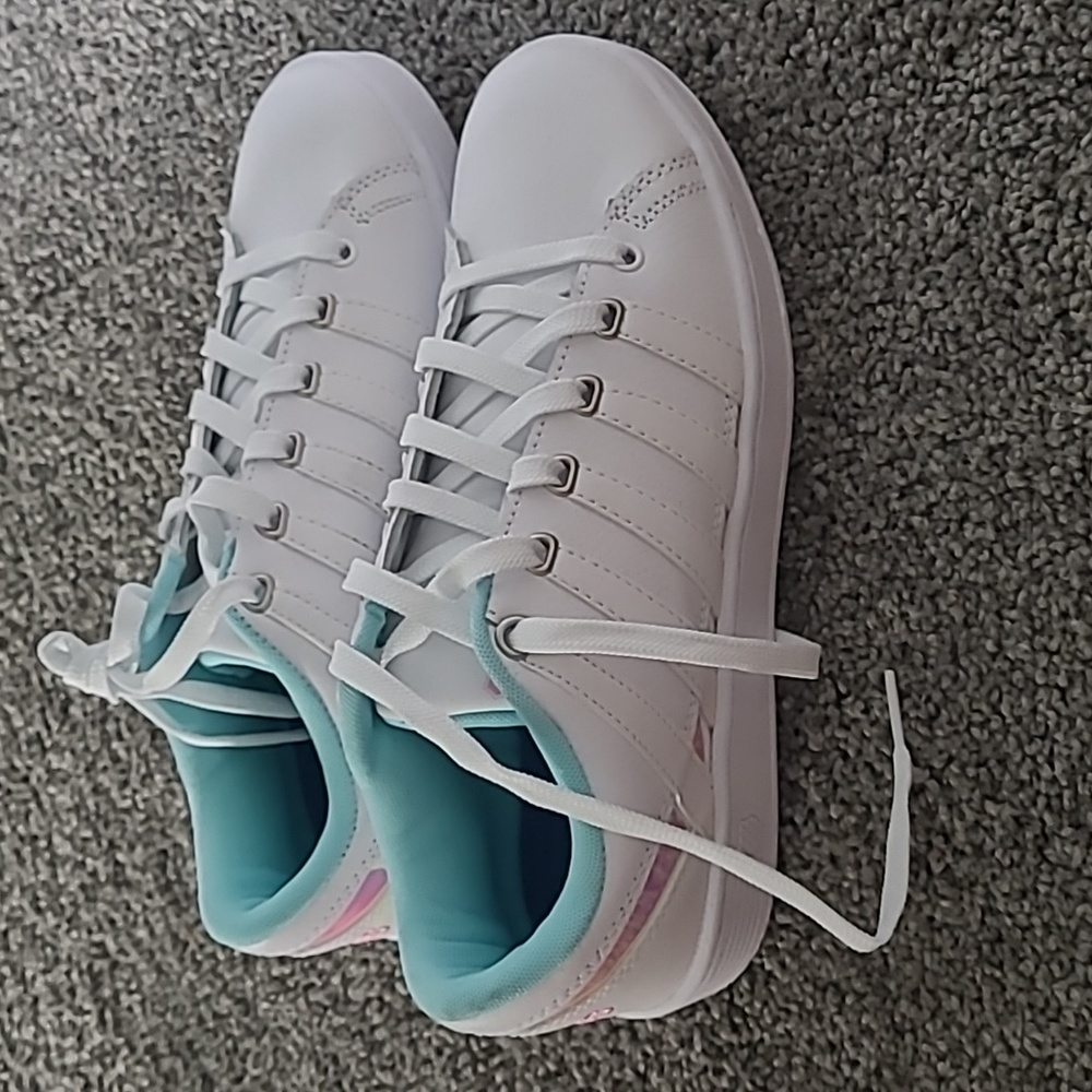 K Swiss - NWOT - Women's Size 8 Ramli Court Shoes